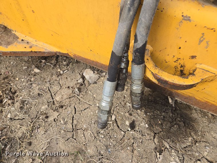 image for item EQ6772 2006 John Deere  1814C  scraper