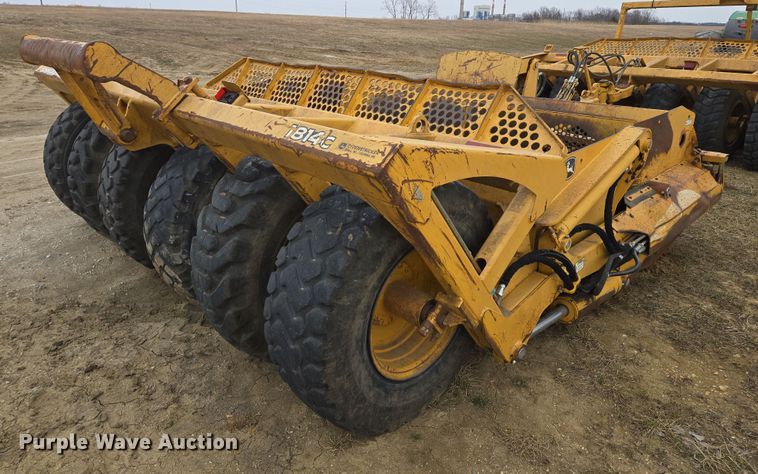 image for item EQ6773 2006 John Deere  1814C  scraper