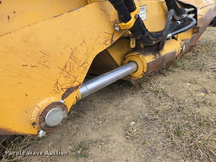 image for item EQ6773 2006 John Deere  1814C  scraper