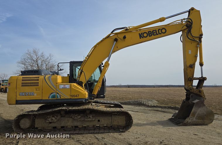 image for item EQ6775 2019 Kobelco  SK210LC-10 excavator