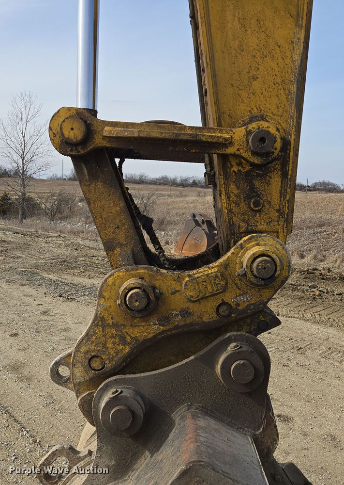 image for item EQ6775 2019 Kobelco  SK210LC-10 excavator