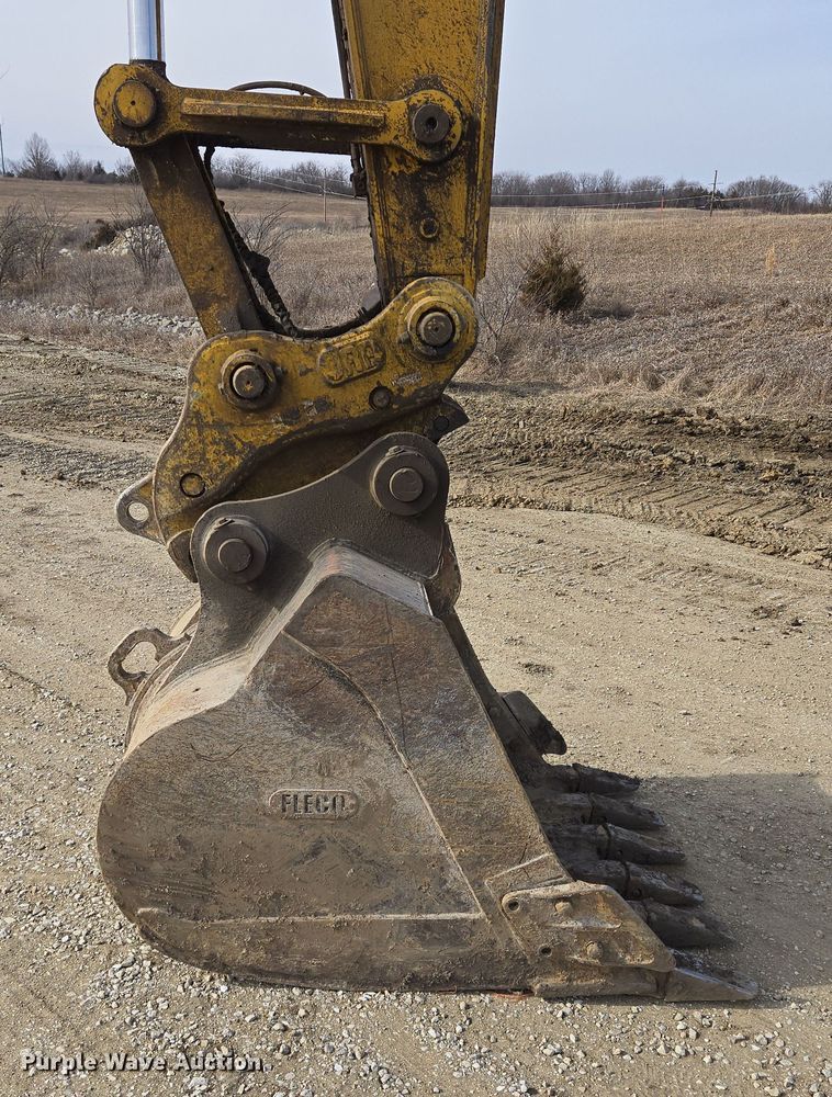 image for item EQ6775 2019 Kobelco  SK210LC-10 excavator