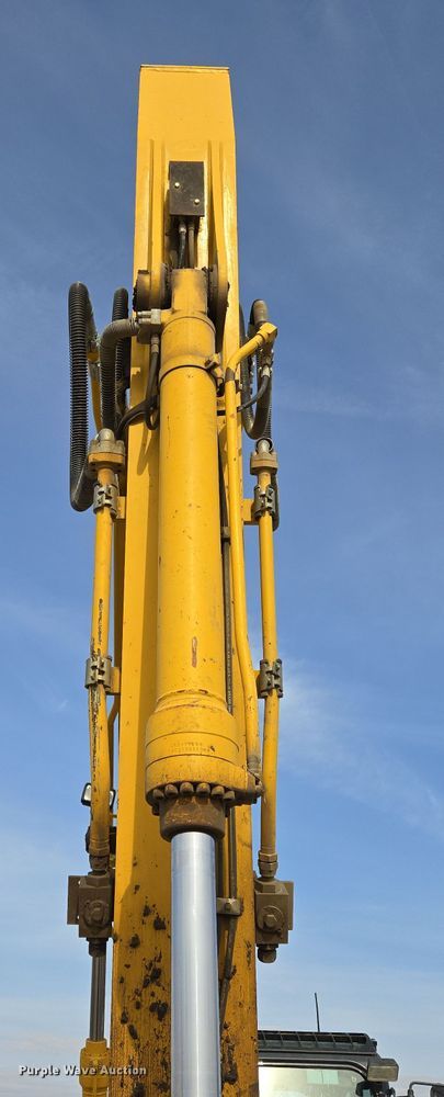 image for item EQ6775 2019 Kobelco  SK210LC-10 excavator