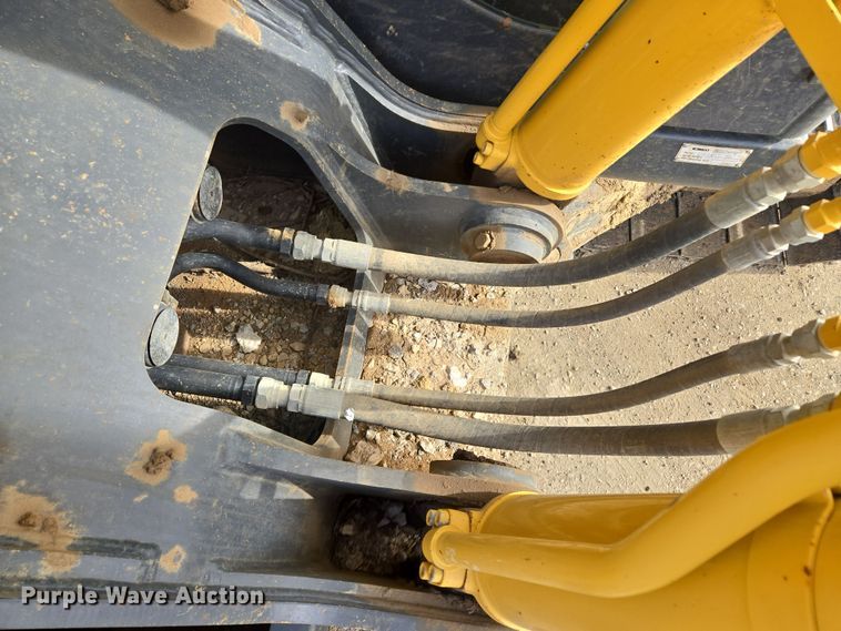 image for item EQ6775 2019 Kobelco  SK210LC-10 excavator