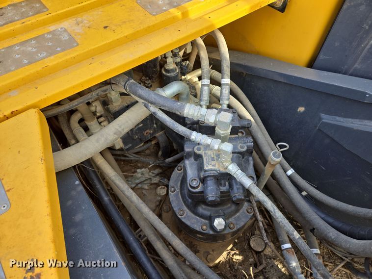 image for item EQ6775 2019 Kobelco  SK210LC-10 excavator