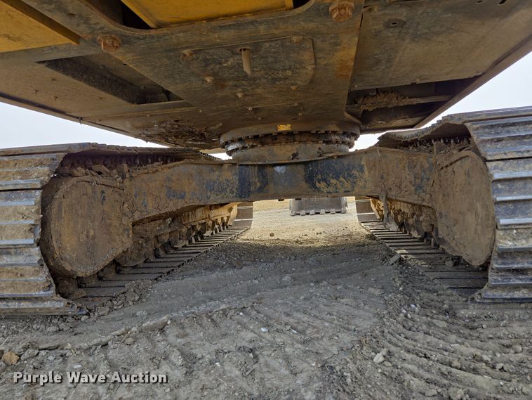 image for item EQ6775 2019 Kobelco  SK210LC-10 excavator