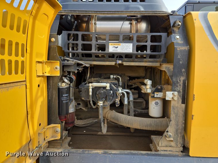 image for item EQ6775 2019 Kobelco  SK210LC-10 excavator