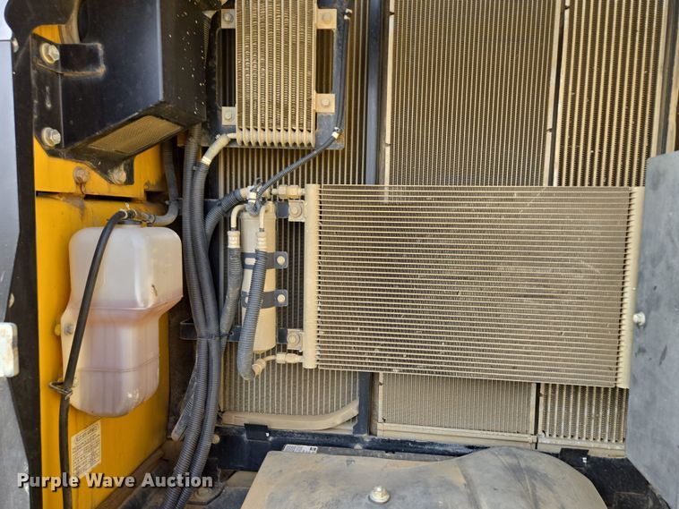 image for item EQ6775 2019 Kobelco  SK210LC-10 excavator