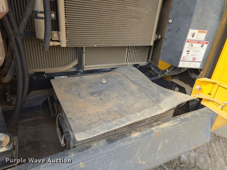 image for item EQ6775 2019 Kobelco  SK210LC-10 excavator