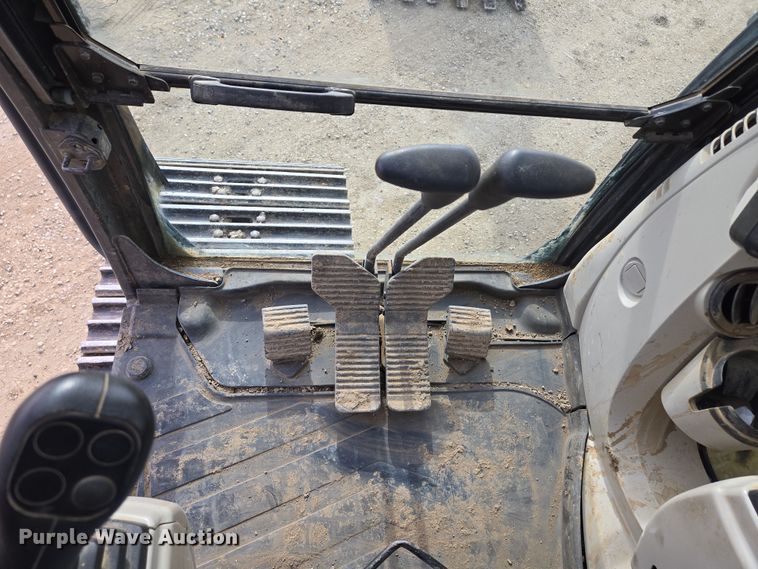 image for item EQ6775 2019 Kobelco  SK210LC-10 excavator