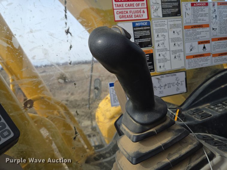 image for item EQ6775 2019 Kobelco  SK210LC-10 excavator