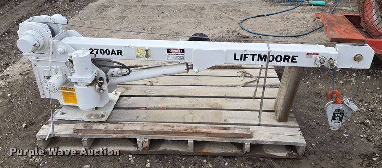 image for item EQ6798 Lift Moore  2700AR crane