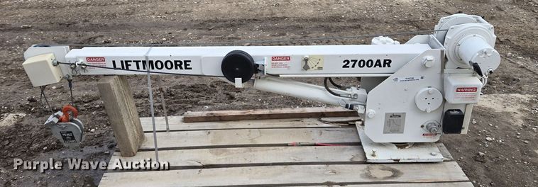 image for item EQ6798 Lift Moore  2700AR crane