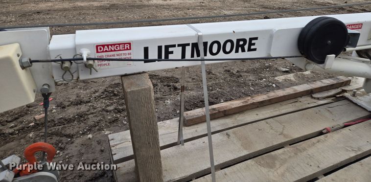 image for item EQ6798 Lift Moore  2700AR crane