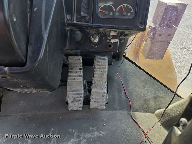 image for item EQ6832 1998 Caterpillar 980G wheel loader