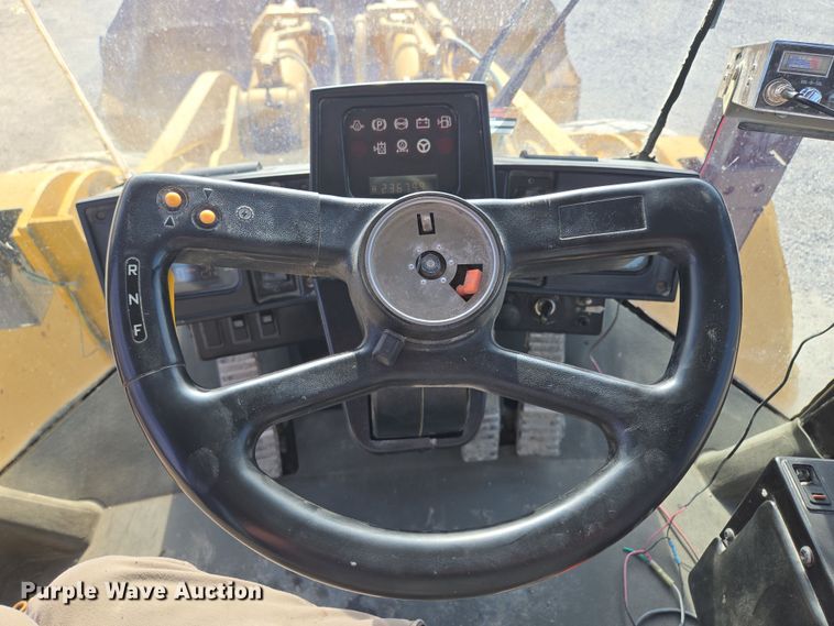 image for item EQ6832 1998 Caterpillar 980G wheel loader