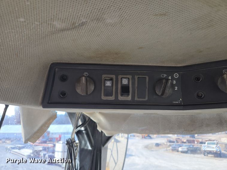 image for item EQ6832 1998 Caterpillar 980G wheel loader