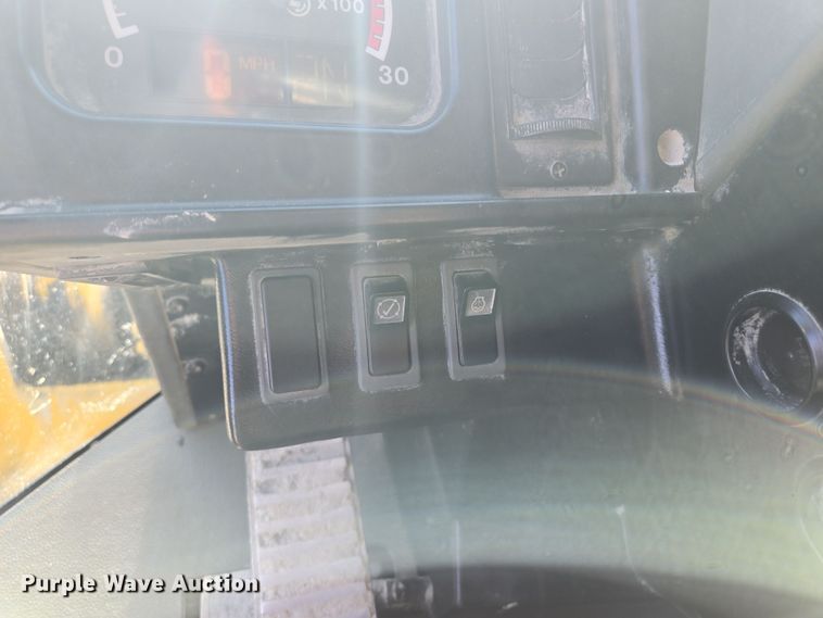 image for item EQ6832 1998 Caterpillar 980G wheel loader