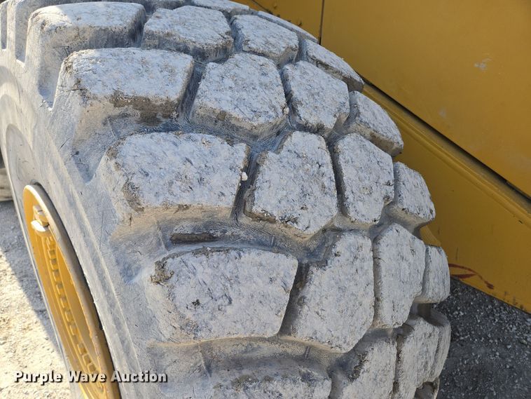 image for item EQ6832 1998 Caterpillar 980G wheel loader