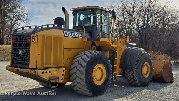 image for item EQ6833 2012 John Deere 844K wheel loader