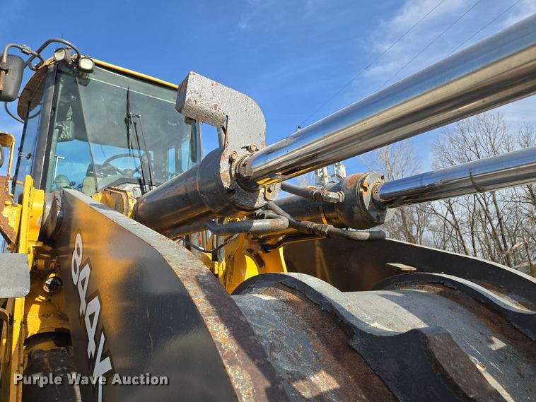 image for item EQ6833 2012 John Deere 844K wheel loader