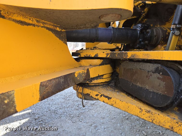 image for item EQ6833 2012 John Deere 844K wheel loader