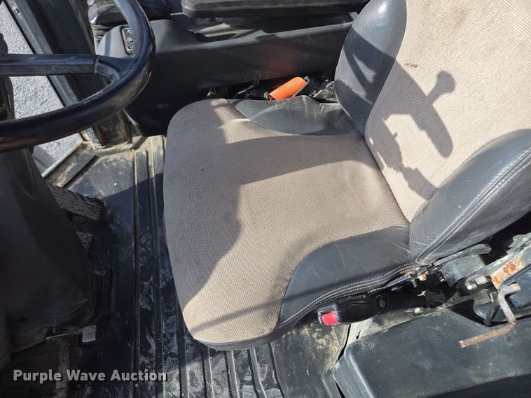 image for item EQ6833 2012 John Deere 844K wheel loader