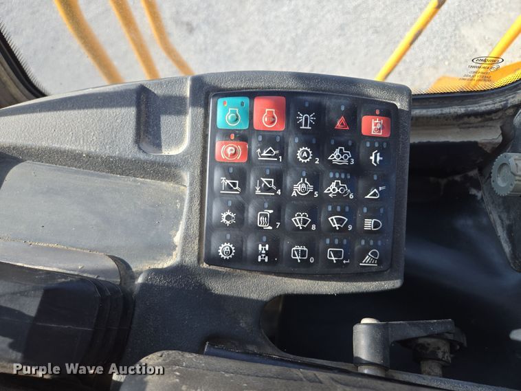 image for item EQ6833 2012 John Deere 844K wheel loader