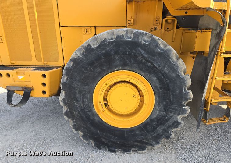 image for item EQ6833 2012 John Deere 844K wheel loader