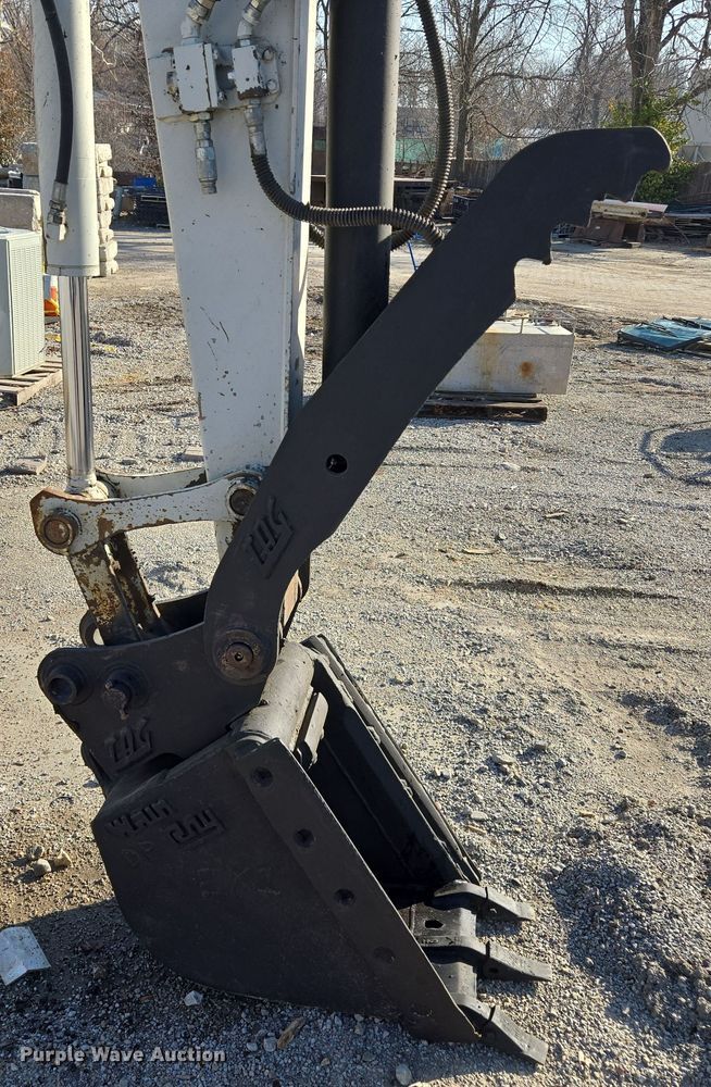 image for item EQ6835 2011 Takeuchi TB180FR mini excavator