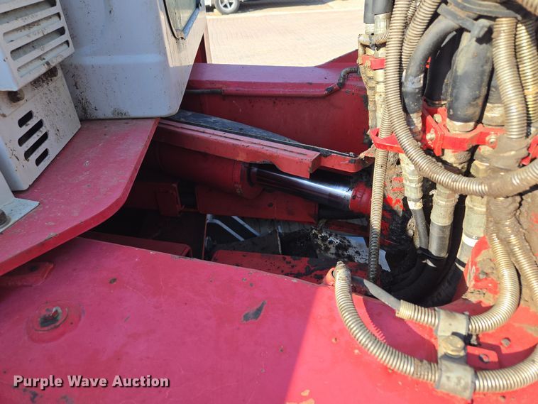 image for item EQ6835 2011 Takeuchi TB180FR mini excavator