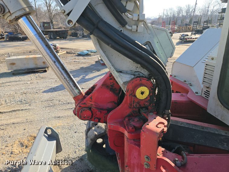 image for item EQ6835 2011 Takeuchi TB180FR mini excavator