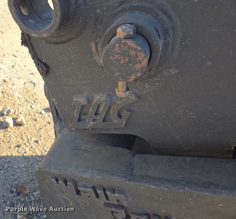 image for item EQ6835 2011 Takeuchi TB180FR mini excavator