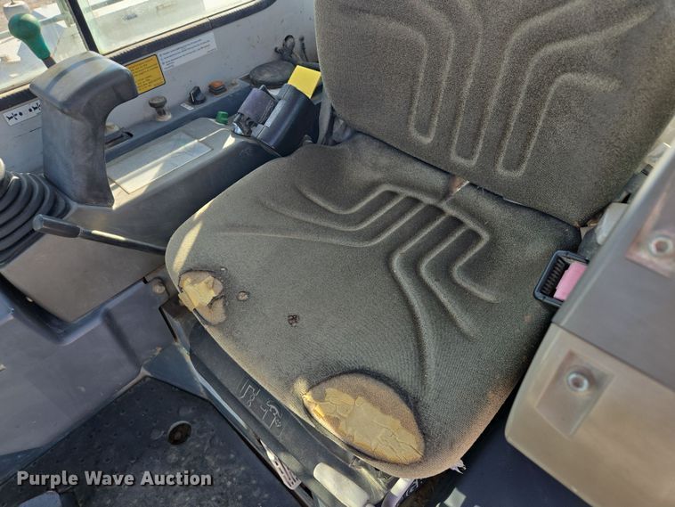 image for item EQ6835 2011 Takeuchi TB180FR mini excavator