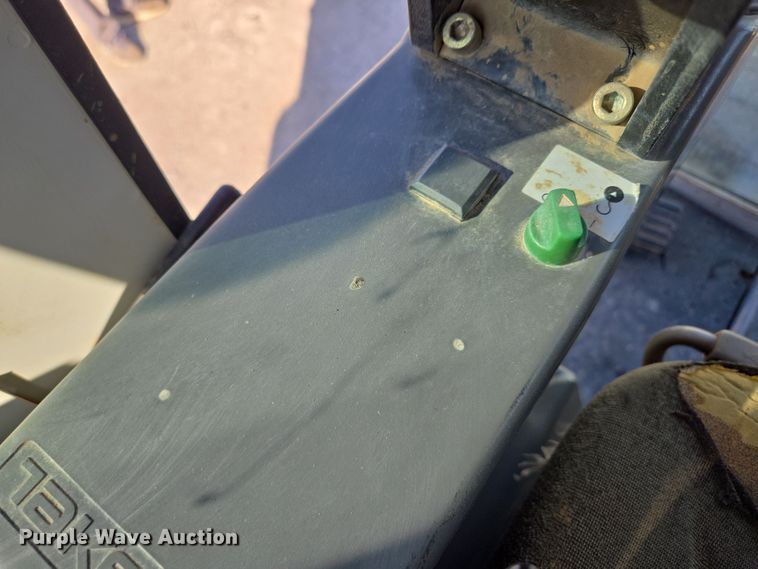 image for item EQ6835 2011 Takeuchi TB180FR mini excavator