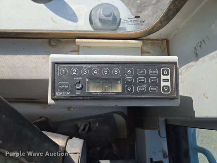 image for item EQ6835 2011 Takeuchi TB180FR mini excavator