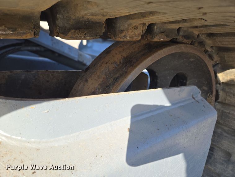 image for item EQ6835 2011 Takeuchi TB180FR mini excavator