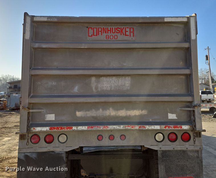 image for item EQ6836 2005 Mack 613 dump truck