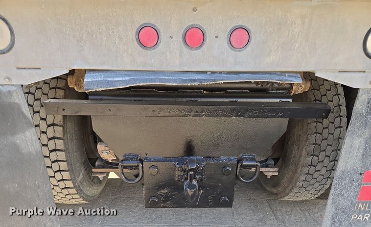 image for item EQ6836 2005 Mack 613 dump truck