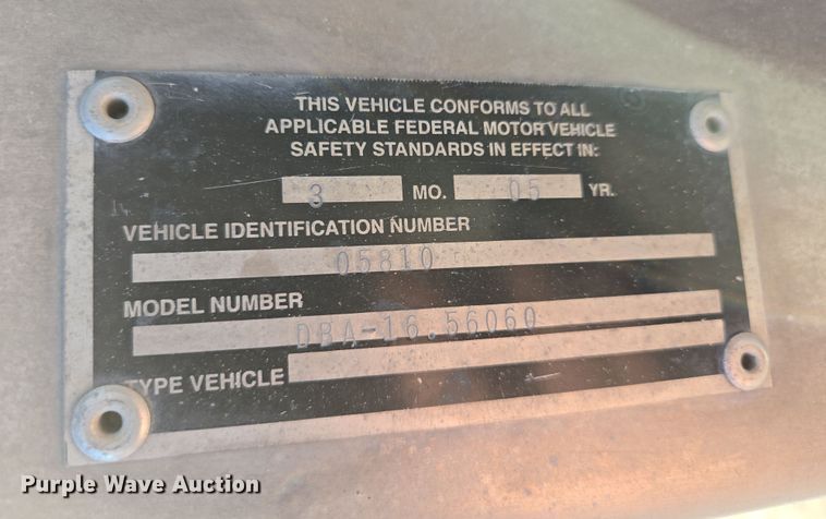 image for item EQ6836 2005 Mack 613 dump truck