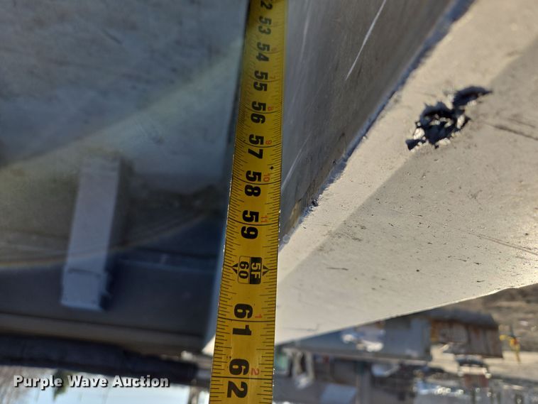 image for item EQ6836 2005 Mack 613 dump truck