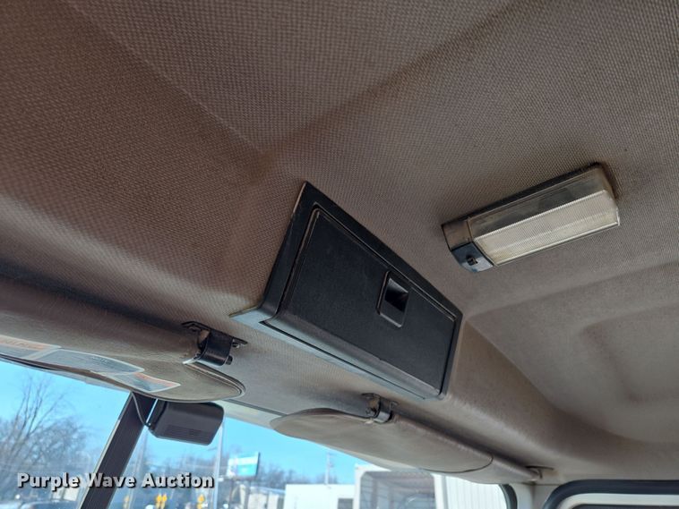 image for item EQ6836 2005 Mack 613 dump truck