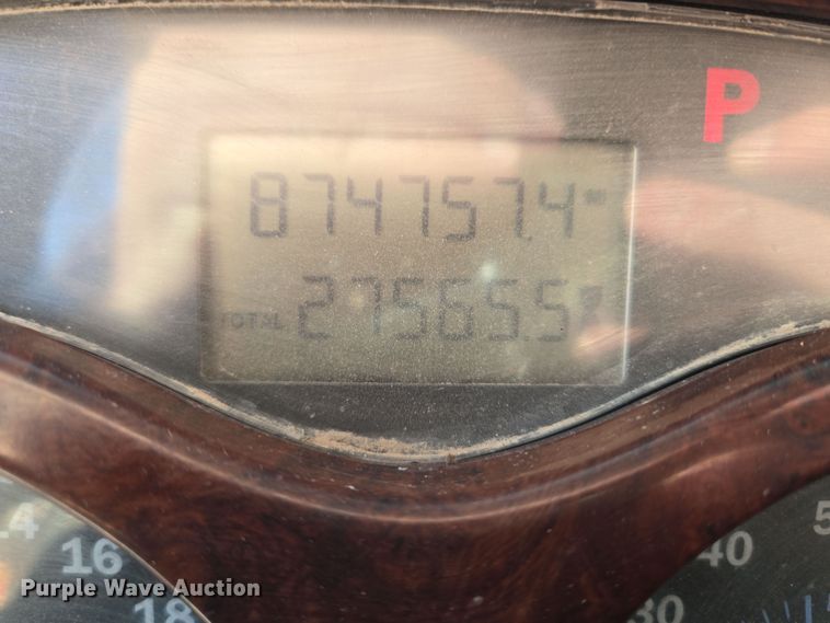 image for item EQ6836 2005 Mack 613 dump truck