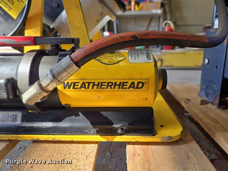 image for item EQ6843 Weatherhead T462-2 hose crimper 