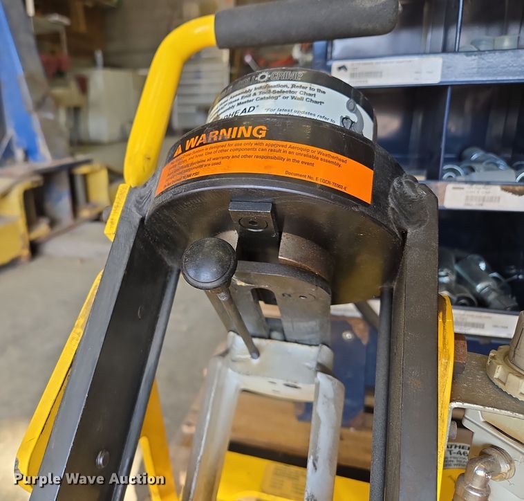 image for item EQ6843 Weatherhead T462-2 hose crimper 