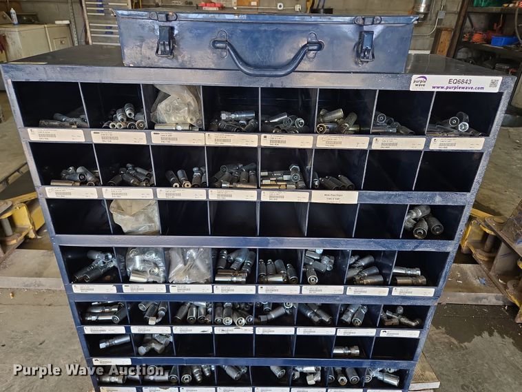 image for item EQ6843 Weatherhead T462-2 hose crimper 