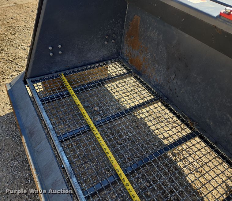 image for item EQ6846 Raytree  RMVB72 skid steer vibratory bucket