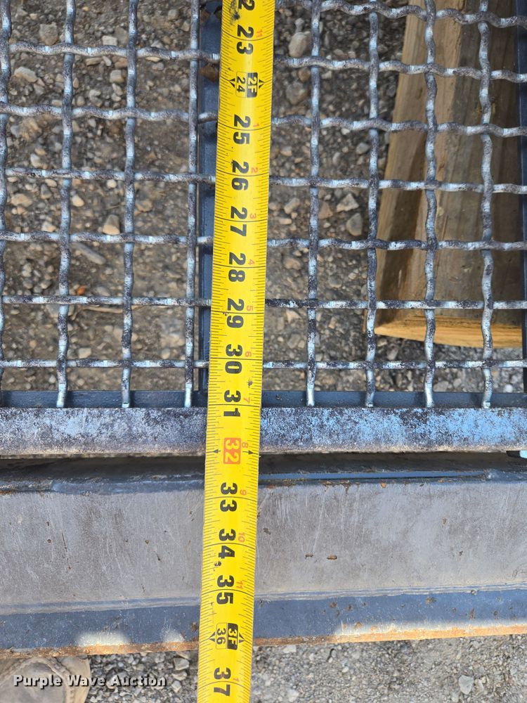 image for item EQ6846 Raytree  RMVB72 skid steer vibratory bucket