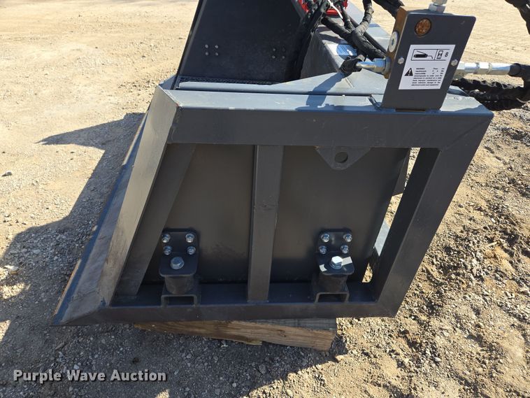 image for item EQ6846 Raytree  RMVB72 skid steer vibratory bucket