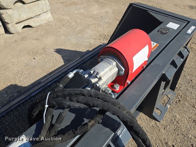 image for item EQ6846 Raytree  RMVB72 skid steer vibratory bucket